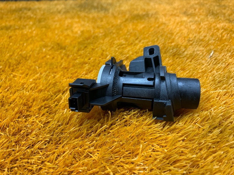 личинка замка багажника, 800 рублей, Красноярск