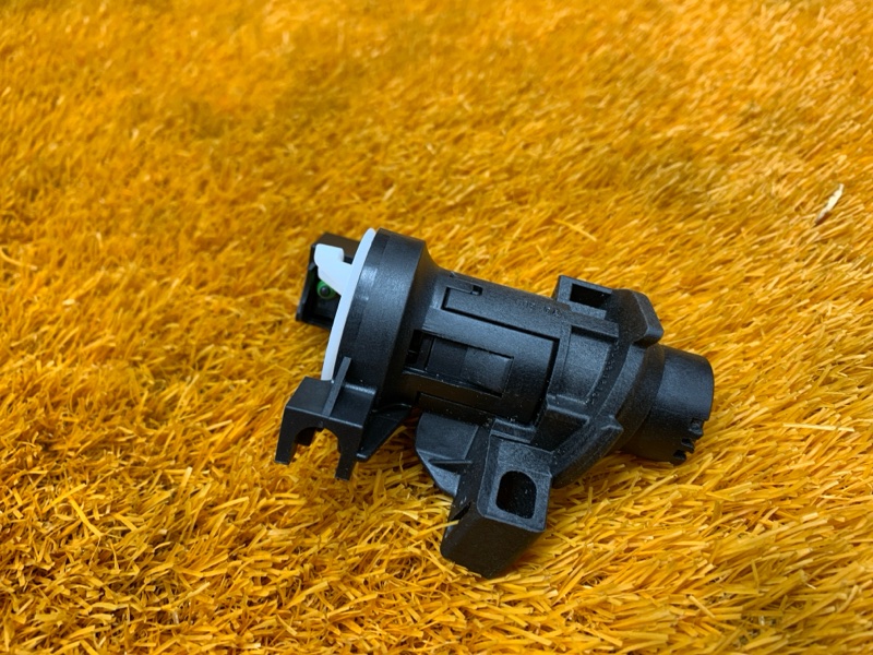 личинка замка багажника, 800 рублей, Красноярск