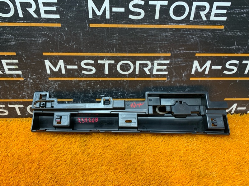 кронштейн порога, 250 рублей, Красноярск