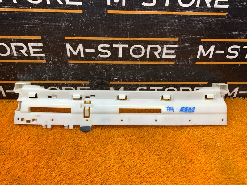 крепление бампера, 4280 рублей, Красноярск