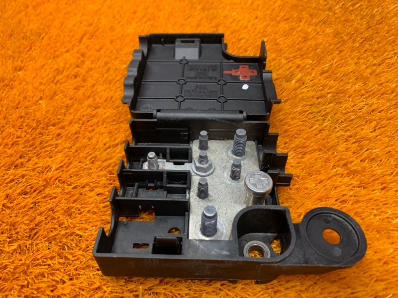 Клемма аккумулятора плюс, 400 рублей, Красноярск