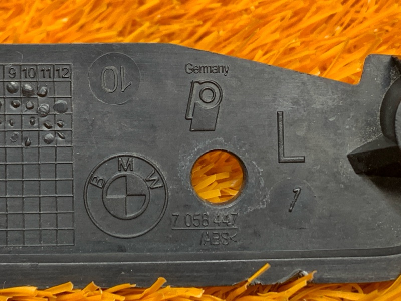 крепление бампера, 500 рублей, Красноярск