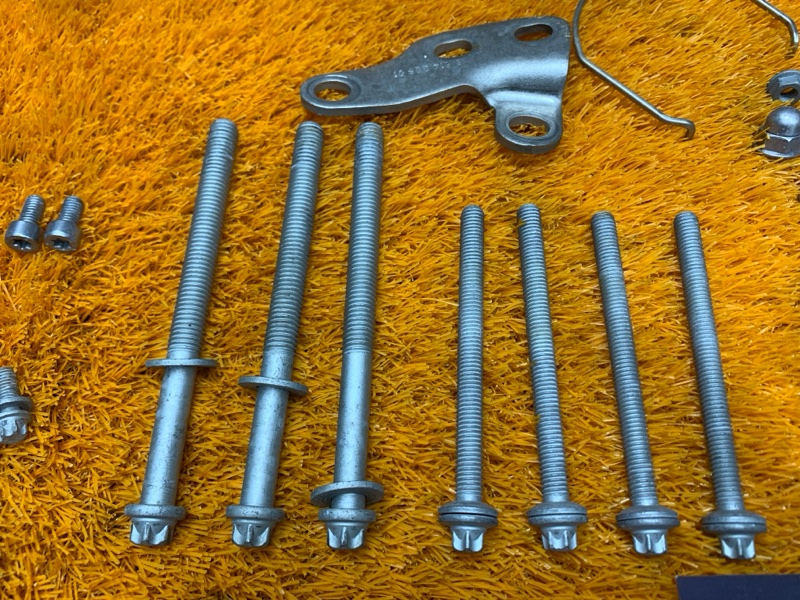 Болты и гайки ДВС, 750 рублей, Красноярск