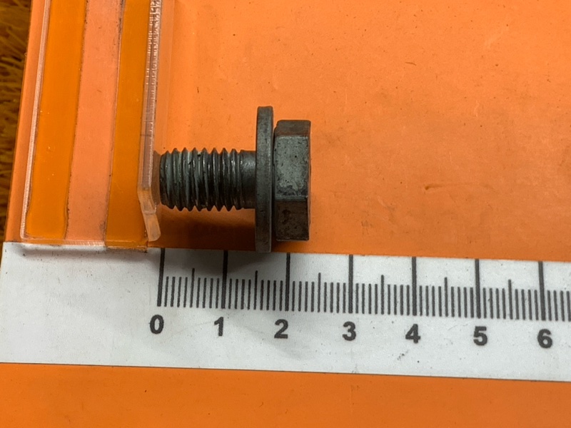 болт гидротрансформатора, 350 рублей, Красноярск