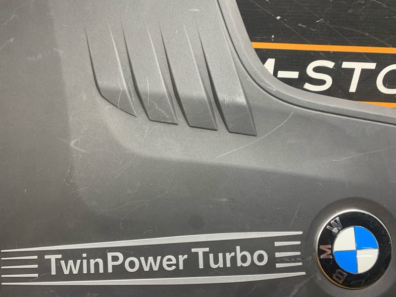 крышка двигателя, 1000 рублей, Красноярск