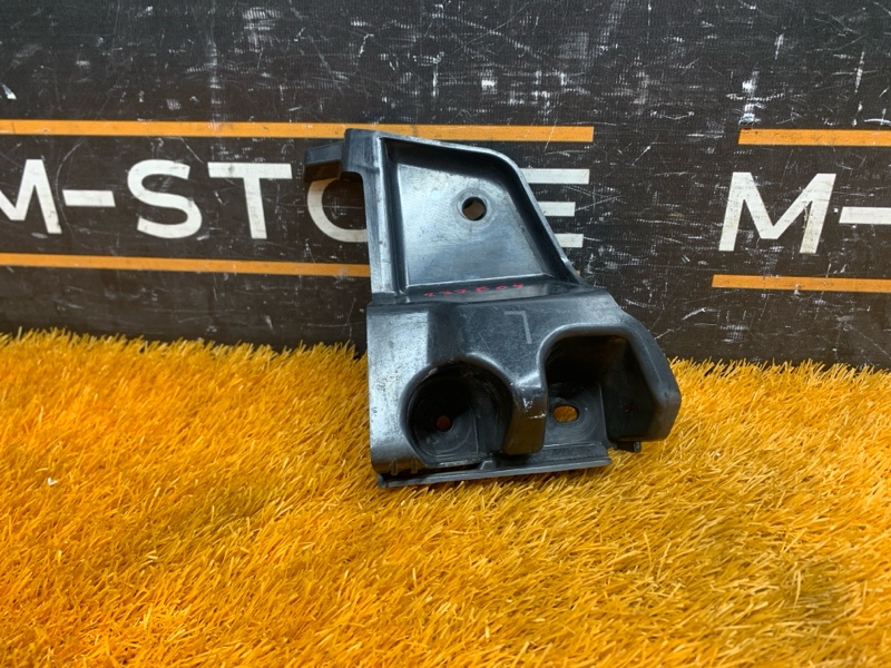 крепление бампера, 500 рублей, Красноярск