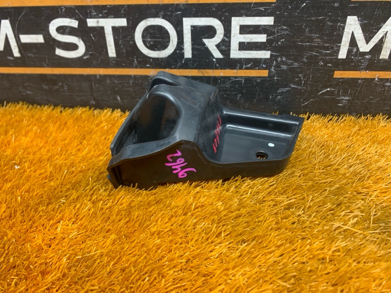 крепление бампера, 500 рублей, Красноярск