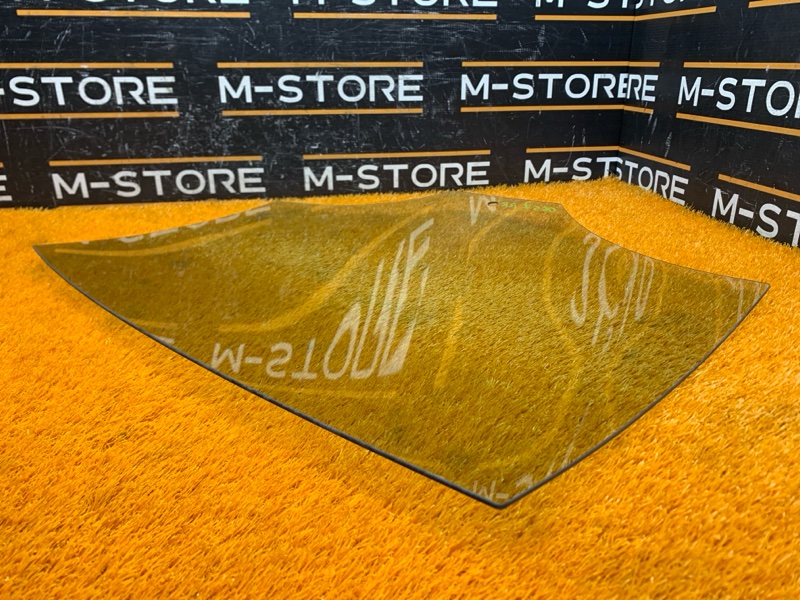 Стекло боковое, 1000 рублей, Красноярск