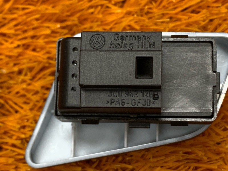 Кнопка центрального замка, 350 рублей, Красноярск