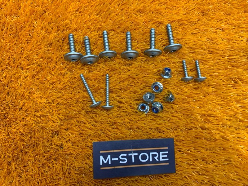 Болты и гайки дверей, 250 рублей, Красноярск