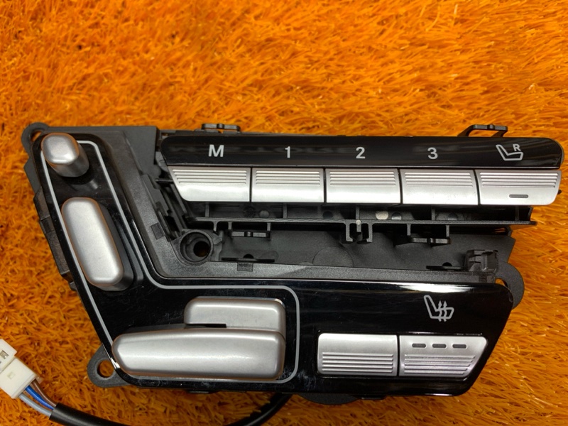 блок управления сиденьем, 2560 рублей, Красноярск