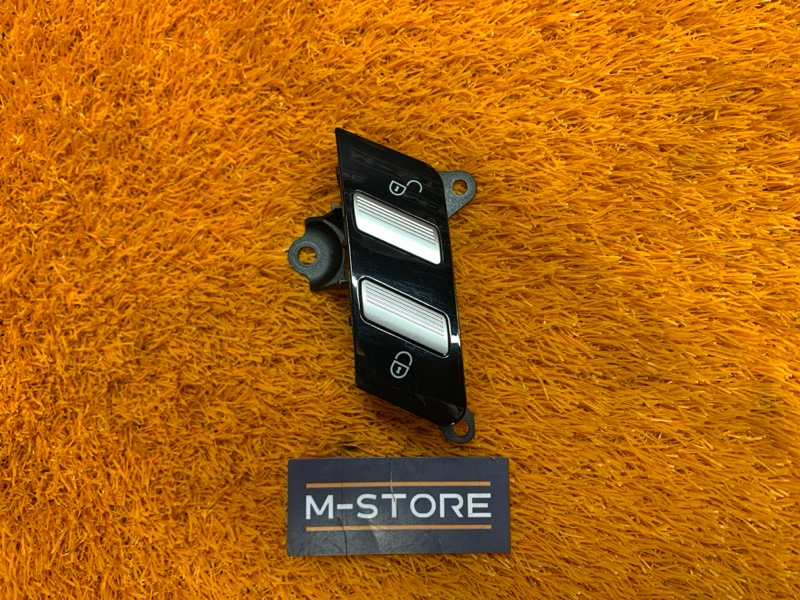 Кнопка центрального замка, 500 рублей, Красноярск