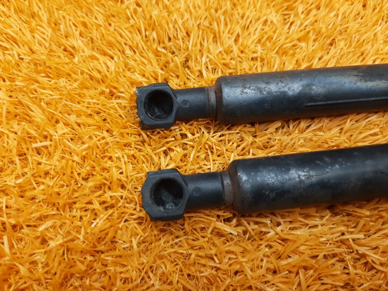 амортизатор багажника, 870 рублей, Красноярск