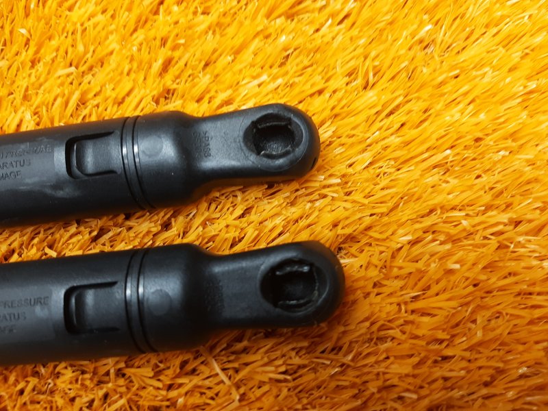 амортизатор капота, 1400 рублей, Красноярск