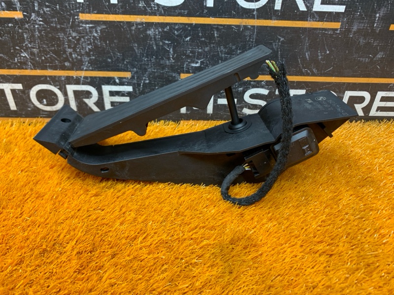 педаль газа, 500 рублей, Красноярск