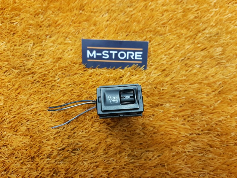 Кнопка подогрева сидений, 300 рублей, Красноярск