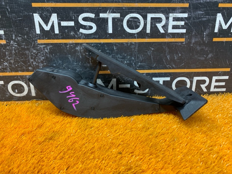 педаль газа, 500 рублей, Красноярск