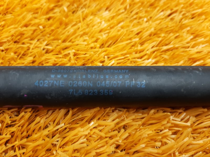 амортизатор капота, 500 рублей, Красноярск