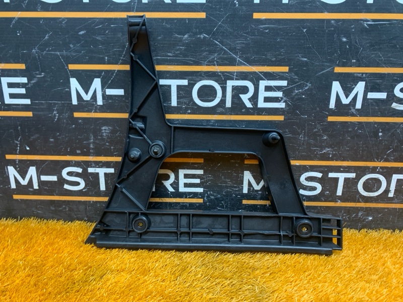 крепление бампера, 450 рублей, Красноярск