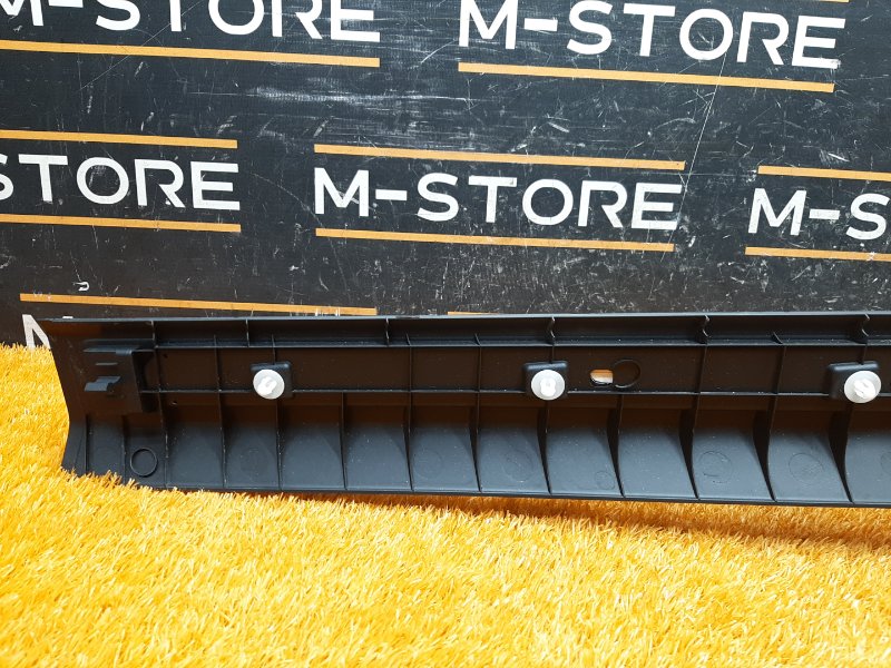 Накладка на порог салона, 420 рублей, Красноярск