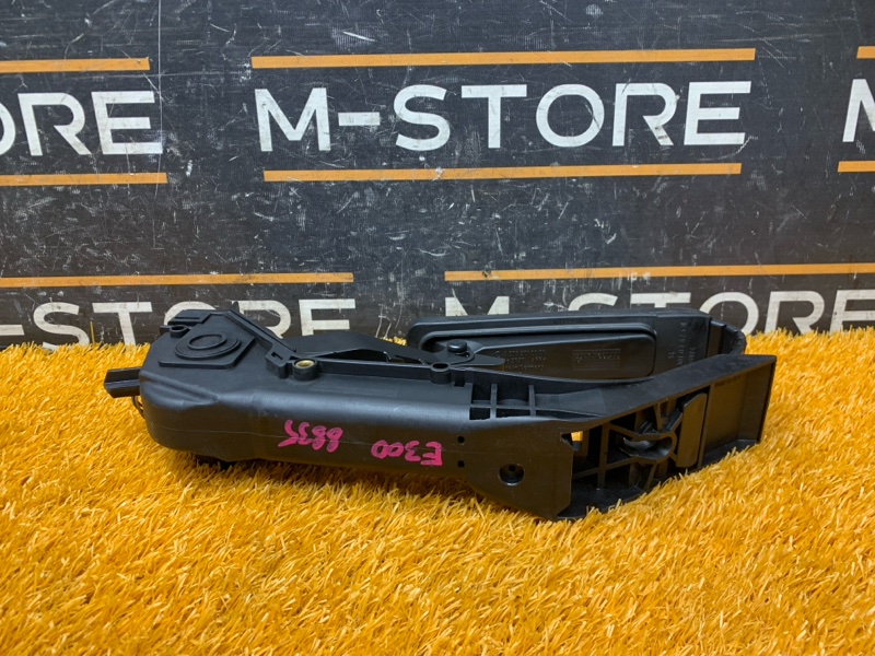 педаль газа, 1000 рублей, Красноярск