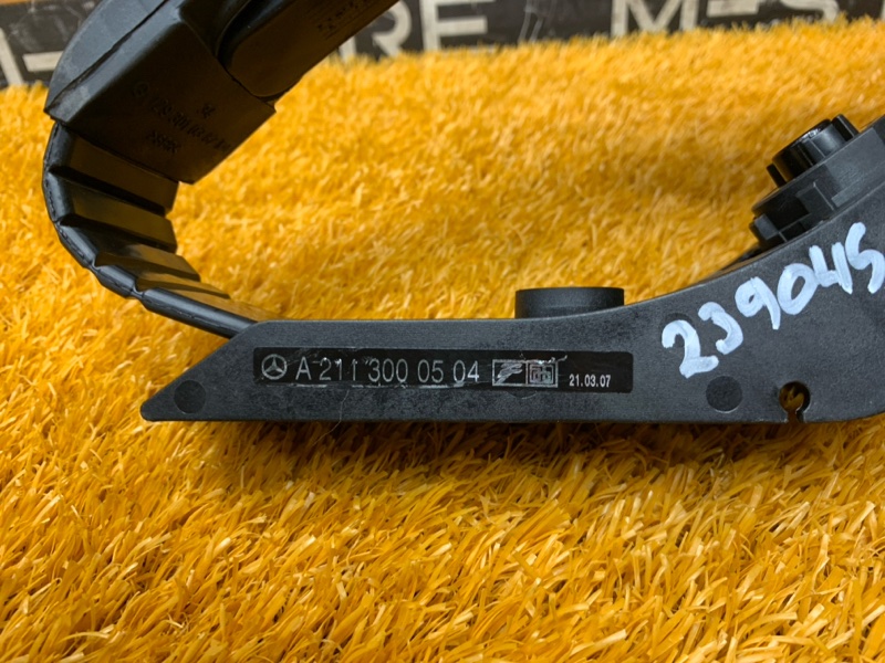 педаль газа, 1000 рублей, Красноярск