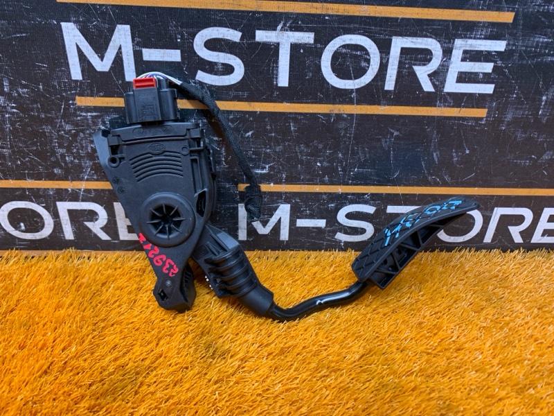 педаль газа, 830 рублей, Красноярск