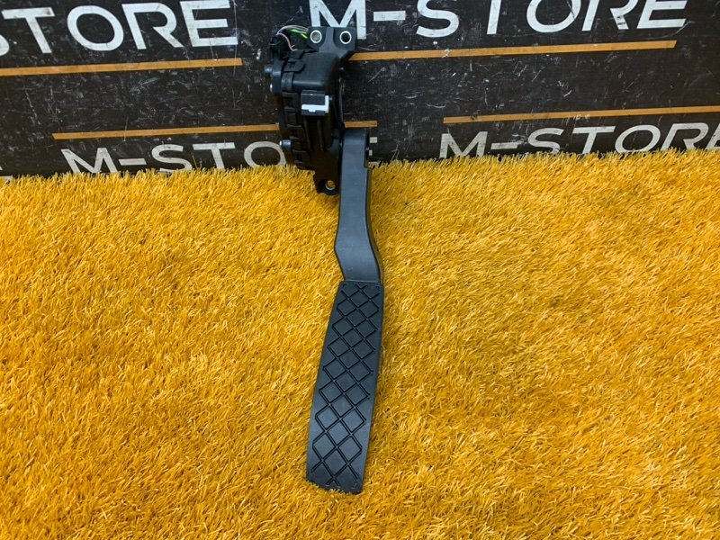 педаль газа, 500 рублей, Красноярск