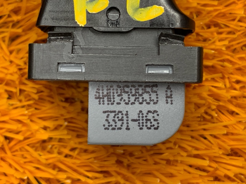 кнопка стеклоподъемника, 550 рублей, Красноярск