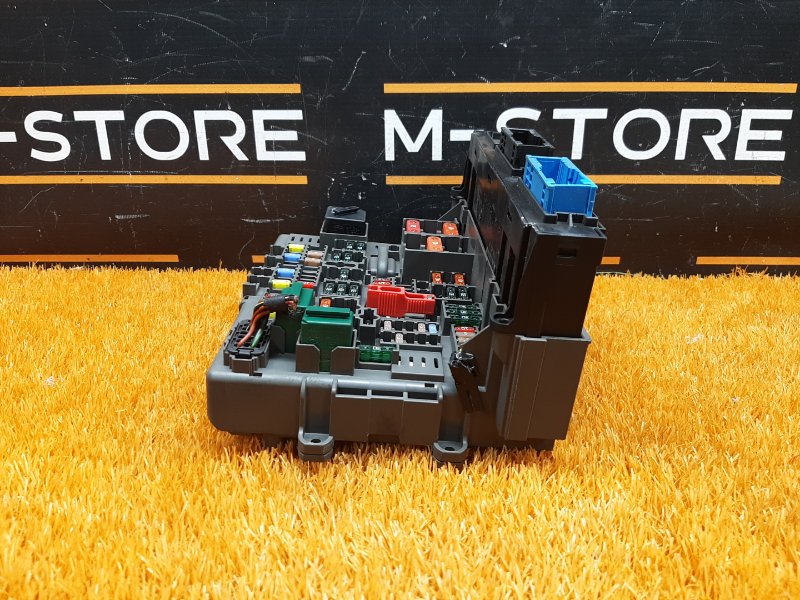 блок предохранителей, 2000 рублей, Красноярск