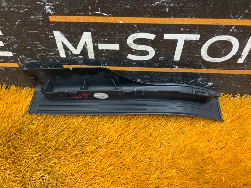 Накладка на порог салона, 300 рублей, Красноярск