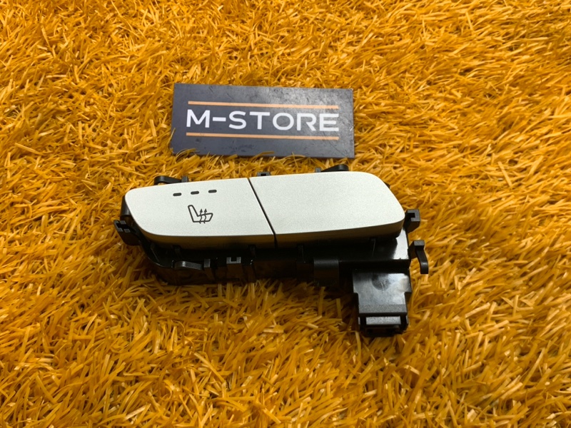 Кнопка подогрева сидений, 800 рублей, Красноярск