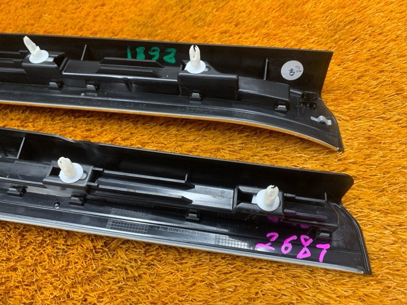 Накладка на порог салона, 2500 рублей, Красноярск