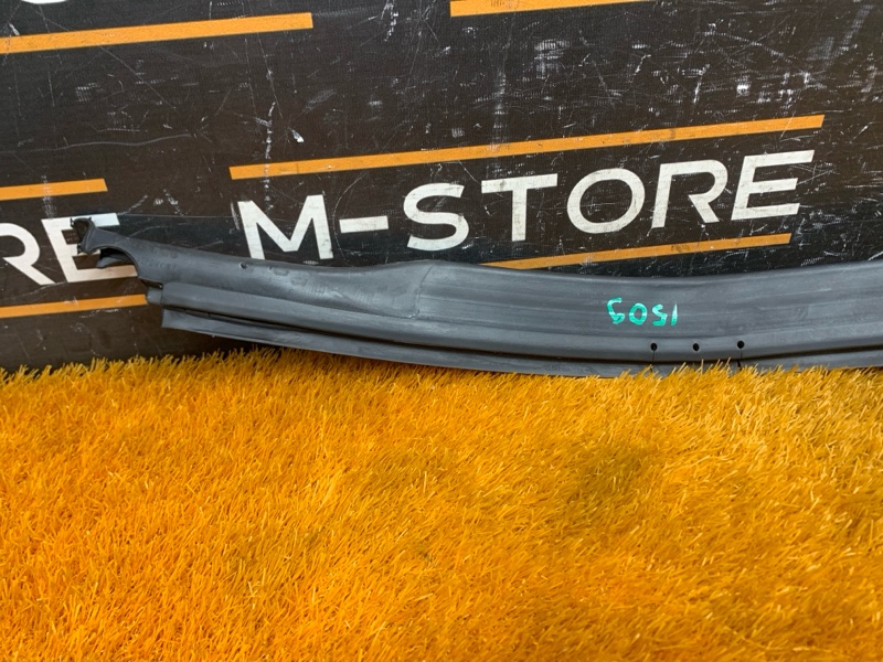 Уплотнитель капота, 650 рублей, Красноярск