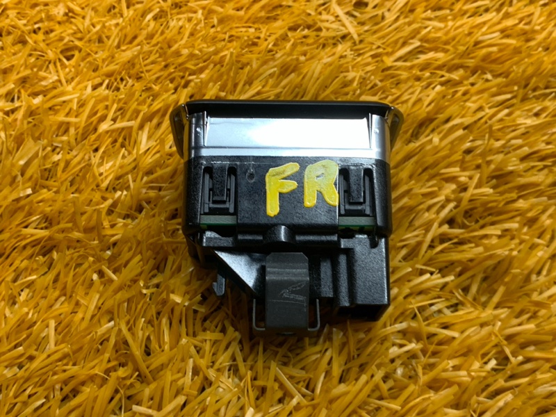 Кнопка открывания багажника, 350 рублей, Красноярск