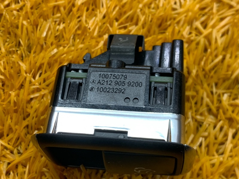 Кнопка открывания багажника, 350 рублей, Красноярск