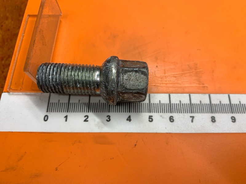 болт колесный, 1380 рублей, Красноярск