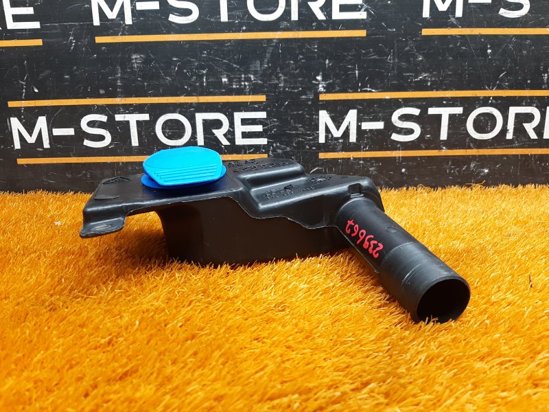 Горловина бачка омывателя, 200 рублей, Красноярск