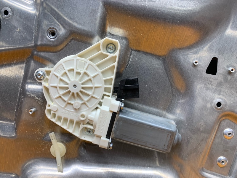 стеклоподъемник, 1040 рублей, Красноярск