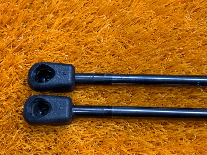 амортизатор багажника, 1700 рублей, Красноярск