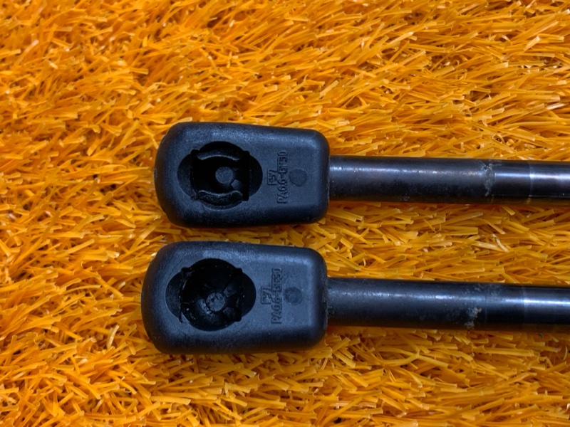 амортизатор капота, 900 рублей, Красноярск