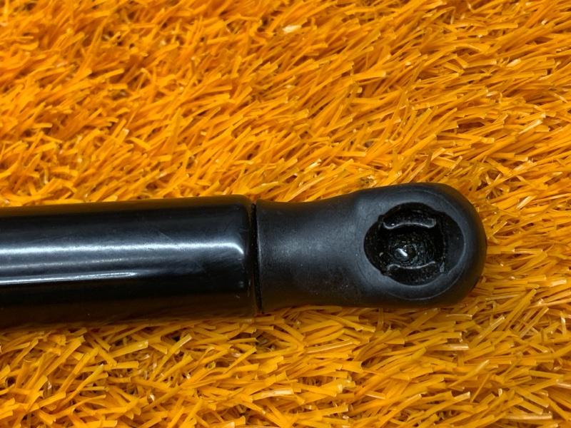 амортизатор капота, 500 рублей, Красноярск