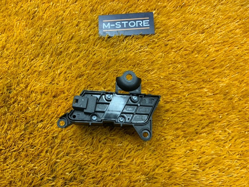 Кнопка центрального замка, 500 рублей, Красноярск