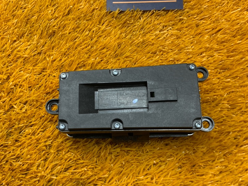 Блок управления стеклоподъемниками, 1000 рублей, Красноярск