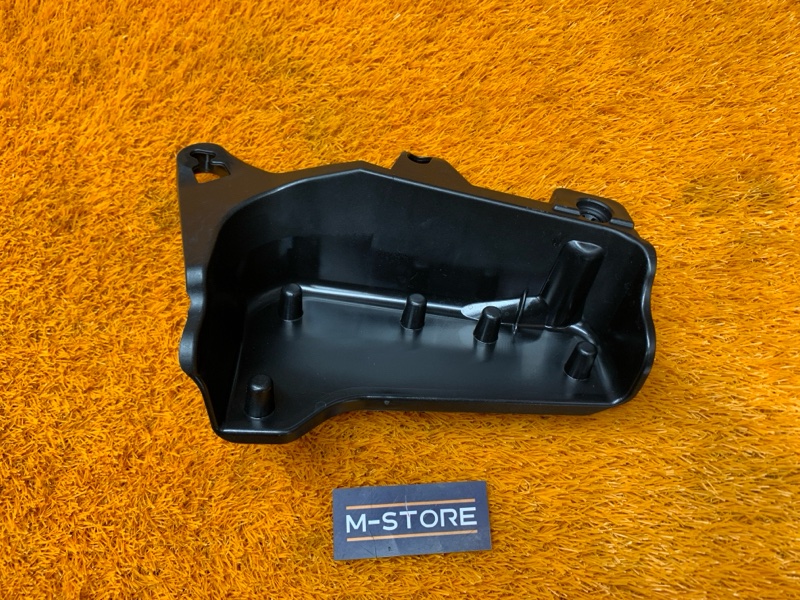 Пластик багажника, 790 рублей, Красноярск