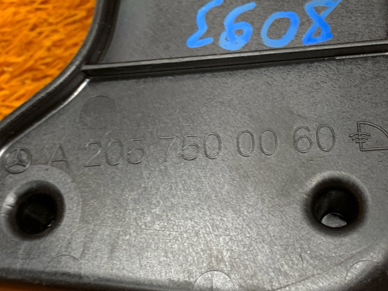 Пластик багажника, 790 рублей, Красноярск