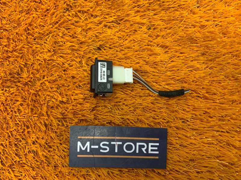 Кнопка открывания багажника, 500 рублей, Красноярск