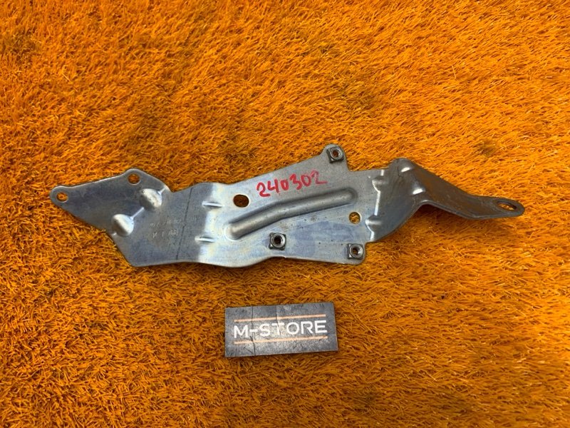 кронштейн, 300 рублей, Красноярск