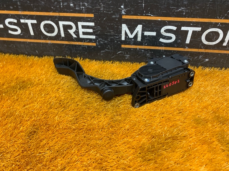 педаль газа, 1640 рублей, Красноярск