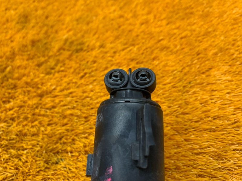 Форсунка омывателя фары, 1000 рублей, Красноярск